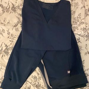 FIGS Dark Harbor Set Medium